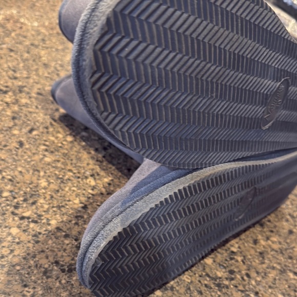 Classic Short Grey Boots - Picture 15 of 16